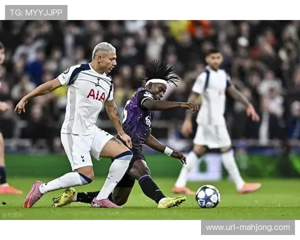 热刺3-0完胜埃弗顿，升至积分榜第四，比苏马攻防俱佳获评最佳